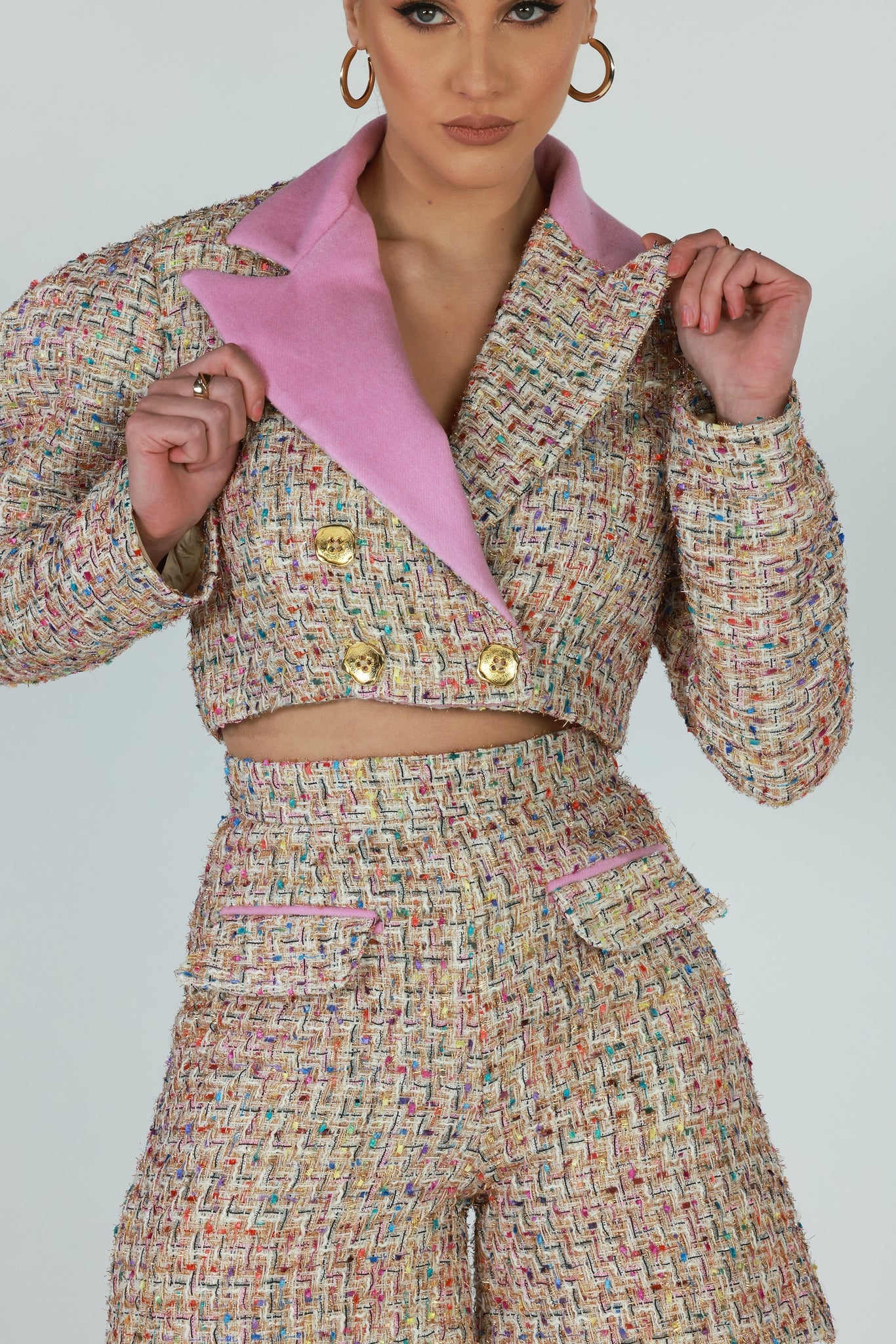 Tweed jacket with puffy sleeves